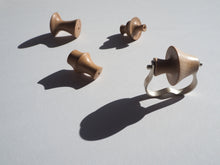 Load image into Gallery viewer, Casgliad Modrwyau Troella Fi / Spin Me Ring collection