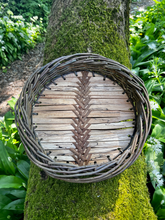 Load image into Gallery viewer, Basged gron pren ffawydd, sylfaen slatiau (1) / Beech wood slat-based, round basket (1)
