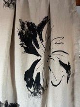 Load image into Gallery viewer, &#39;Blodeuo&#39; - Gorchudd Lliain / Darn Tecstil sy&#39;n hongian // Linen throw / Hanging Textile Piece
