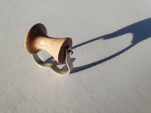 Load image into Gallery viewer, Casgliad Modrwyau Troella Fi / Spin Me Ring collection
