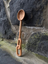 Load image into Gallery viewer, Llwyau Caru - Y Ddolen / Love Spoon - The Link

