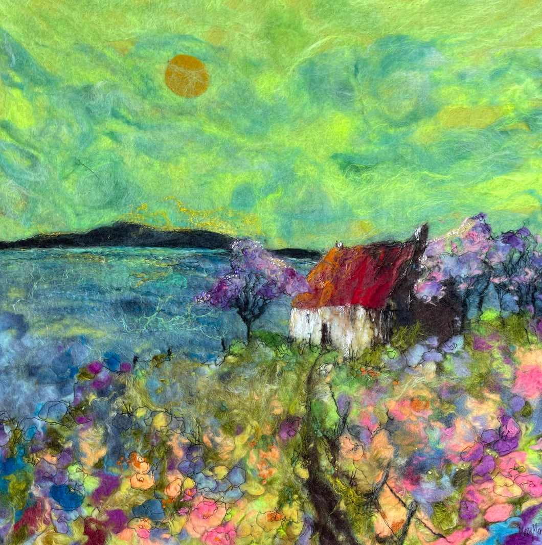 Awyr Sitrws a Blodau Porffor / Citrus Sky and Purple Blossom