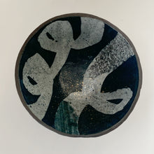 Load image into Gallery viewer, Powlen Mwsog #1 / Moss Bowl #1
