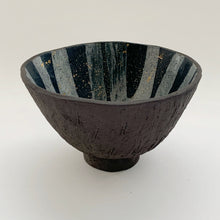 Load image into Gallery viewer, Powlen Mwsog #3 / Moss Bowl #3
