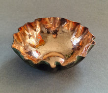Load image into Gallery viewer, Powlenni bwr wedi'u curo â morthwyl 1 / Burr hammered bowls 1
