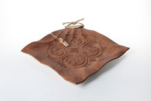 Load image into Gallery viewer, Jufu; Brethyn Coed / Jufu; Tree Cloth
