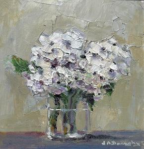 Tri Lliw ar Ddeg Gwyn / White Hydrangea